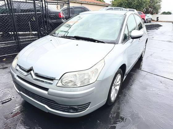 CITROËN C4 1.6 GLX 16V FLEX 4P MANUAL CITROËN C4 1.6 GLX 16V FLEX 4P MANUAL